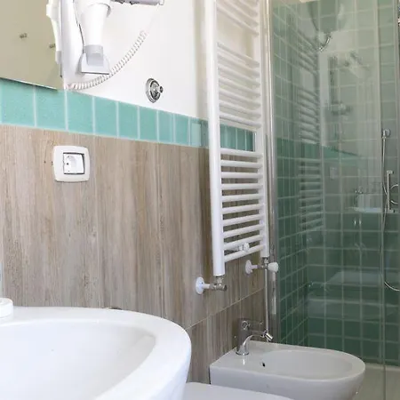 فندق مبيت وإفطار Fronte Del Porto 3*