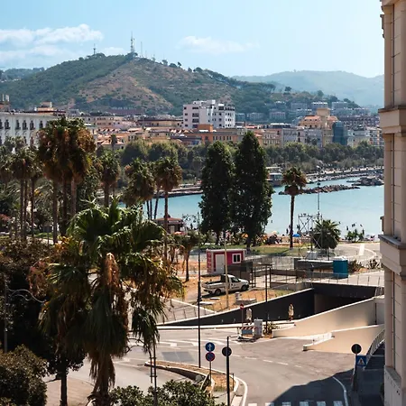 Nocleg ze śniadaniem Fronte Del Porto Salerno