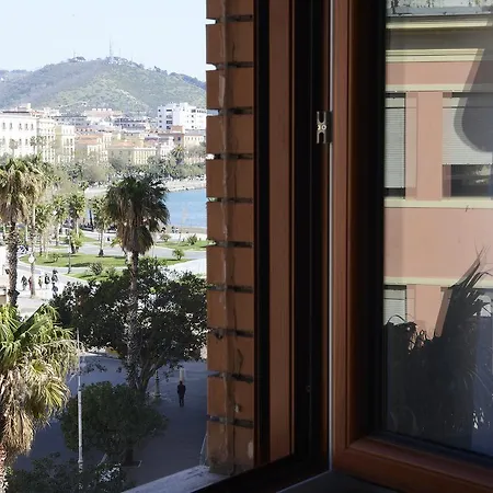 Bed & Breakfast Fronte Del Porto Salerno