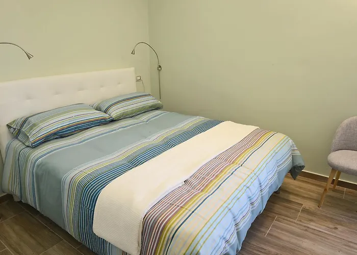 Fronte Del Porto 3* Σαλέρνο