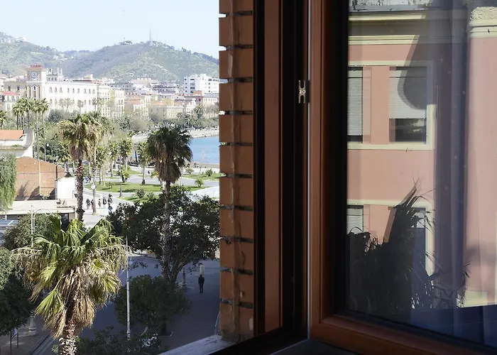 Bed and Breakfast Fronte Del Porto Σαλέρνο