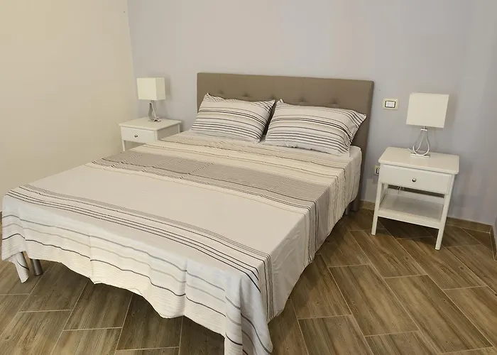 Fronte Del Porto Σαλέρνο